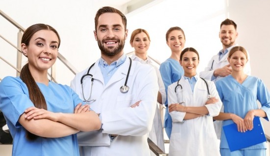 Uzman Doktorlar ve Cerrahlar: Türkiye’nin Sağlıkta En Güçlü